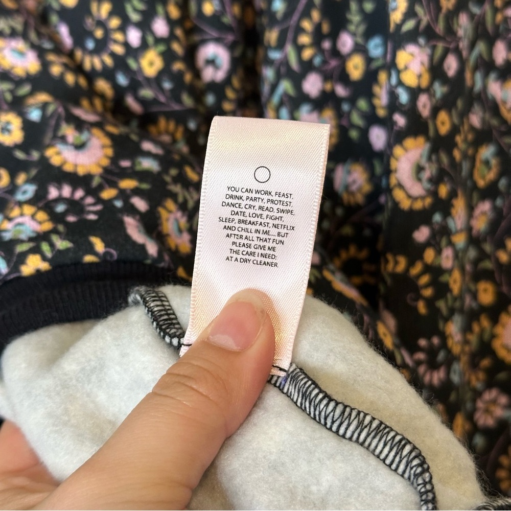 BNWT Selkie Sprit Black Floral The Pillow Turtleneck Quarter Zip Sz 1X Boho Cozy - Picture 7 of 8
